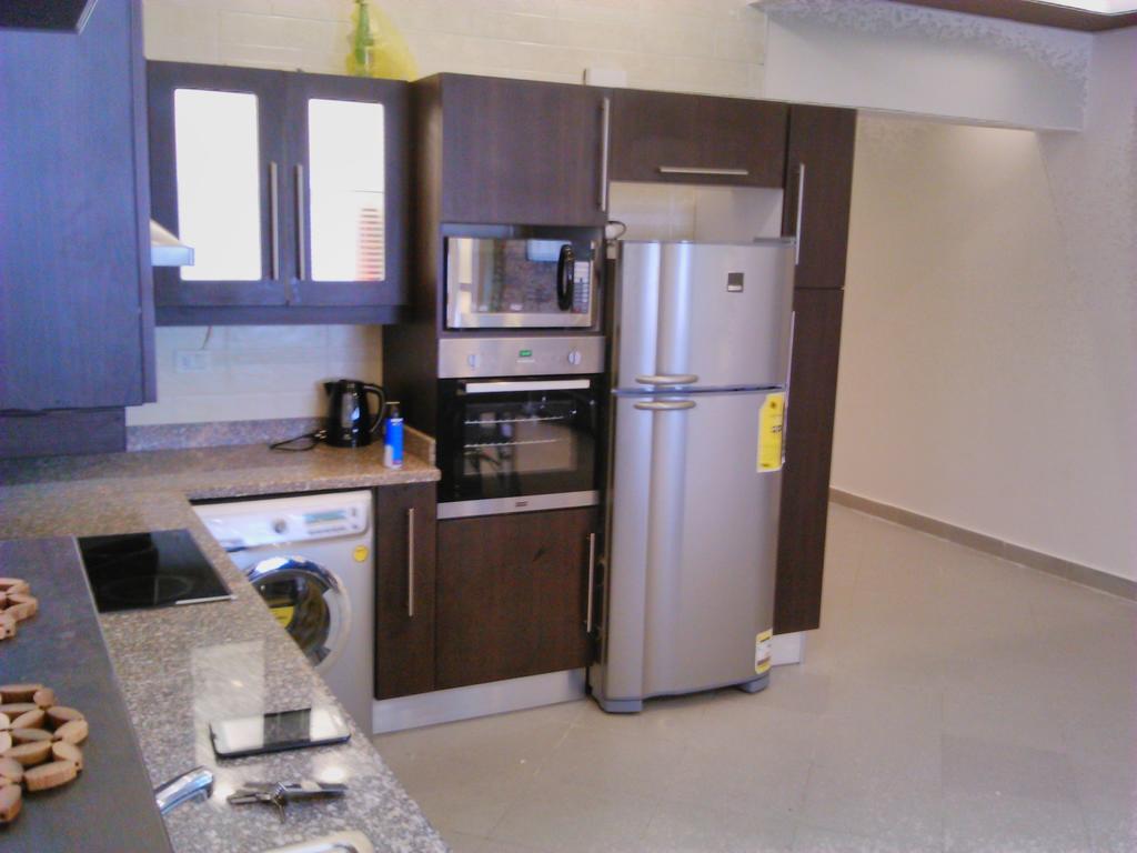 Three-Bedroom Apartment At Louly Beach Resort Ain Sukhna Quarto foto