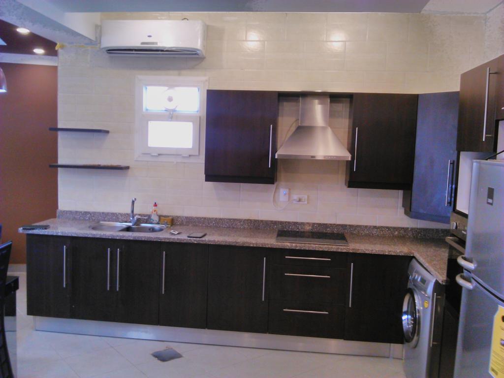 Three-Bedroom Apartment At Louly Beach Resort Ain Sukhna Quarto foto